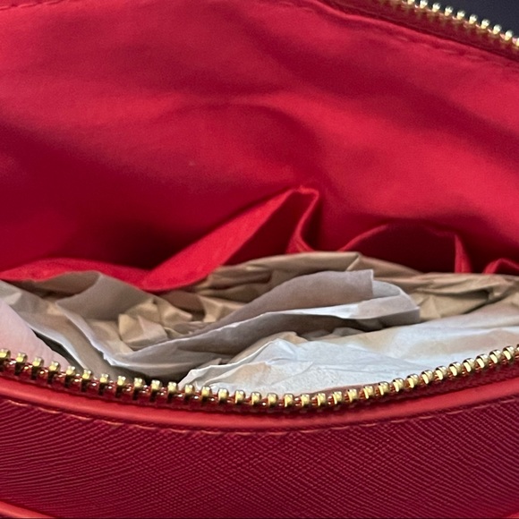 NWT bebe “Polly” Dome-Shaped Crossbody - Picture 8 of 9